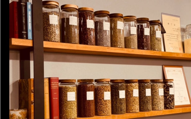 ハーブティーづくり